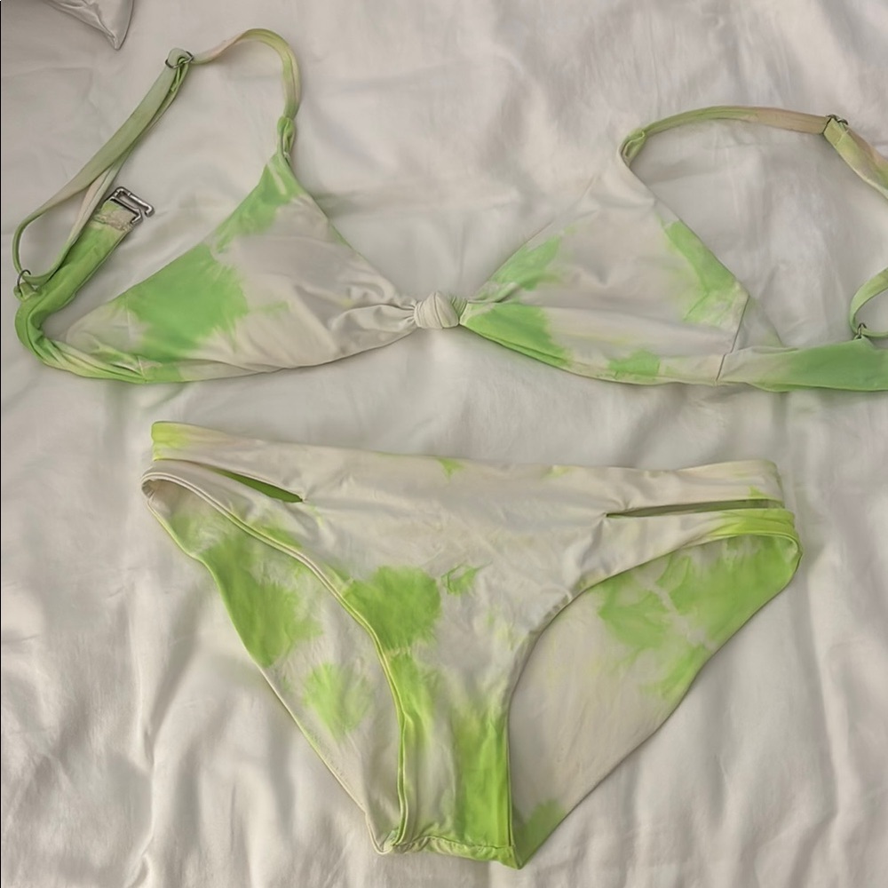 Dippin Daisys Green and White Tie-Dye Bikini Set